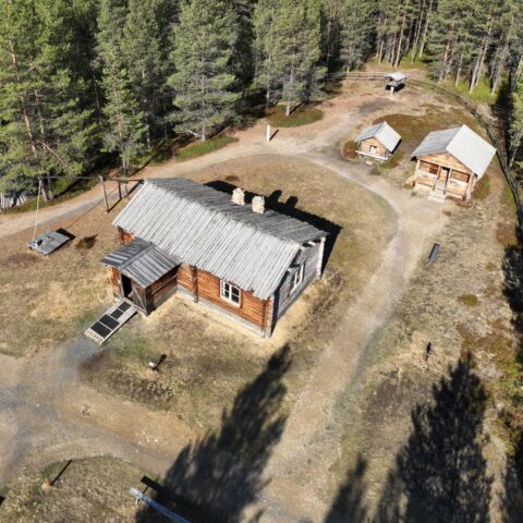 ulkomuseon vanhoja rakennuksia, ilmakuva